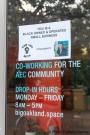 A storefront in Oakland, CA, on May 30, 2020, with a note from the owner hoping to convince protesters to break it.